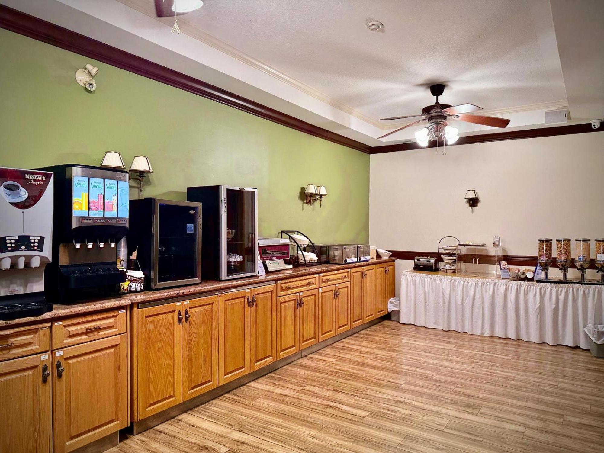 Surestay Plus Hotel By Best Western Kincardine Zewnętrze zdjęcie